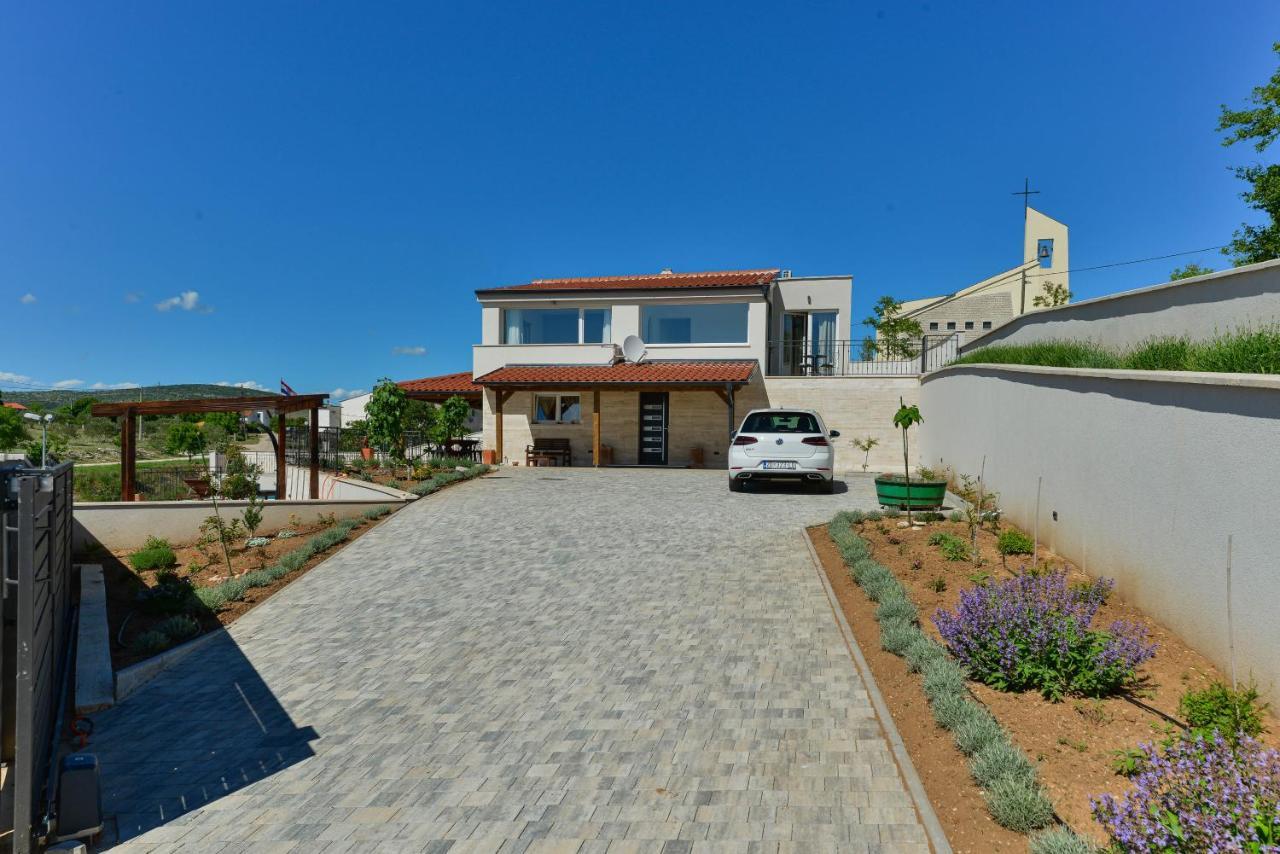Modern Rustic Villa Kate Benkovac Buitenkant foto
