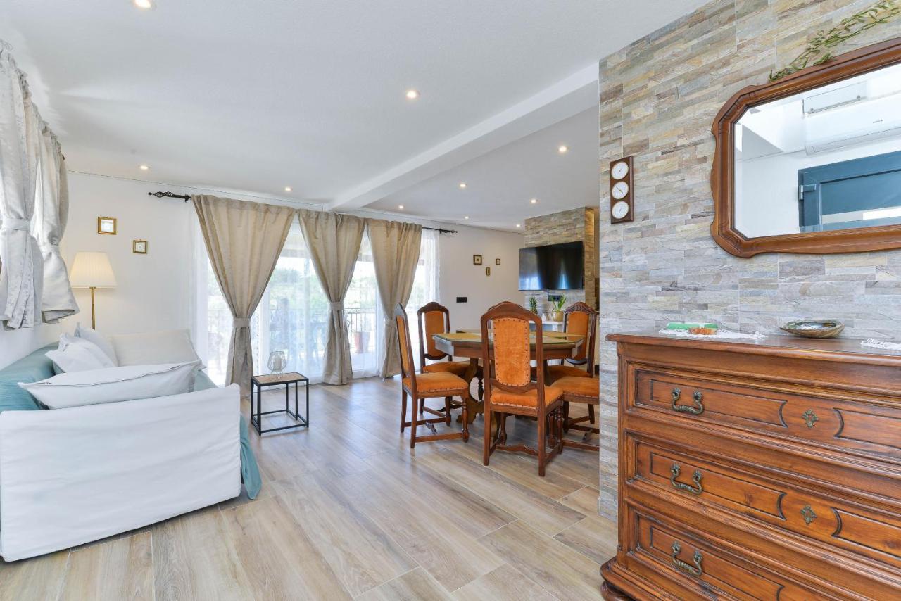Modern Rustic Villa Kate Benkovac Buitenkant foto